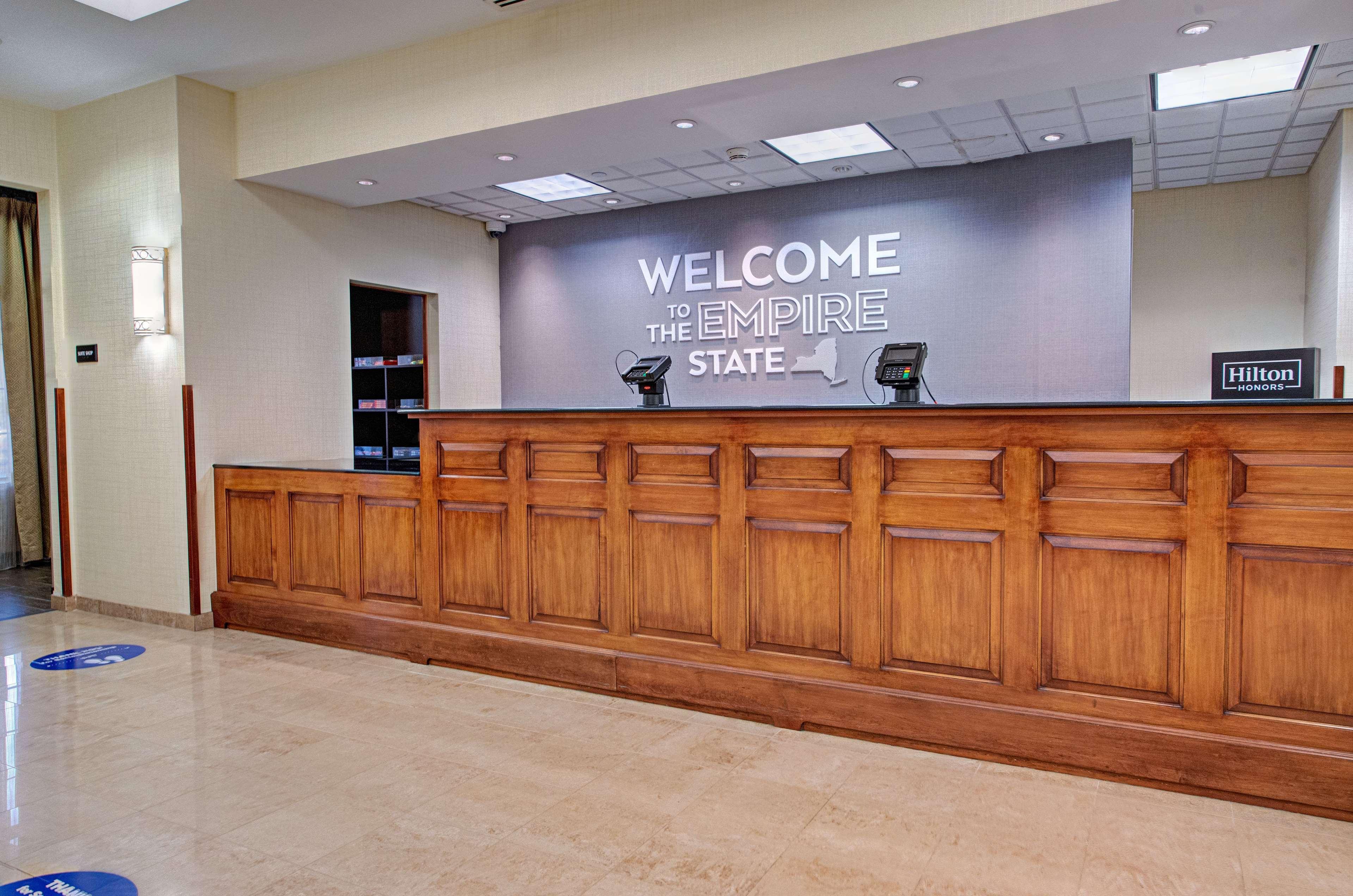 Hampton Inn & Suites By Hilton - Rockville Centre Esterno foto