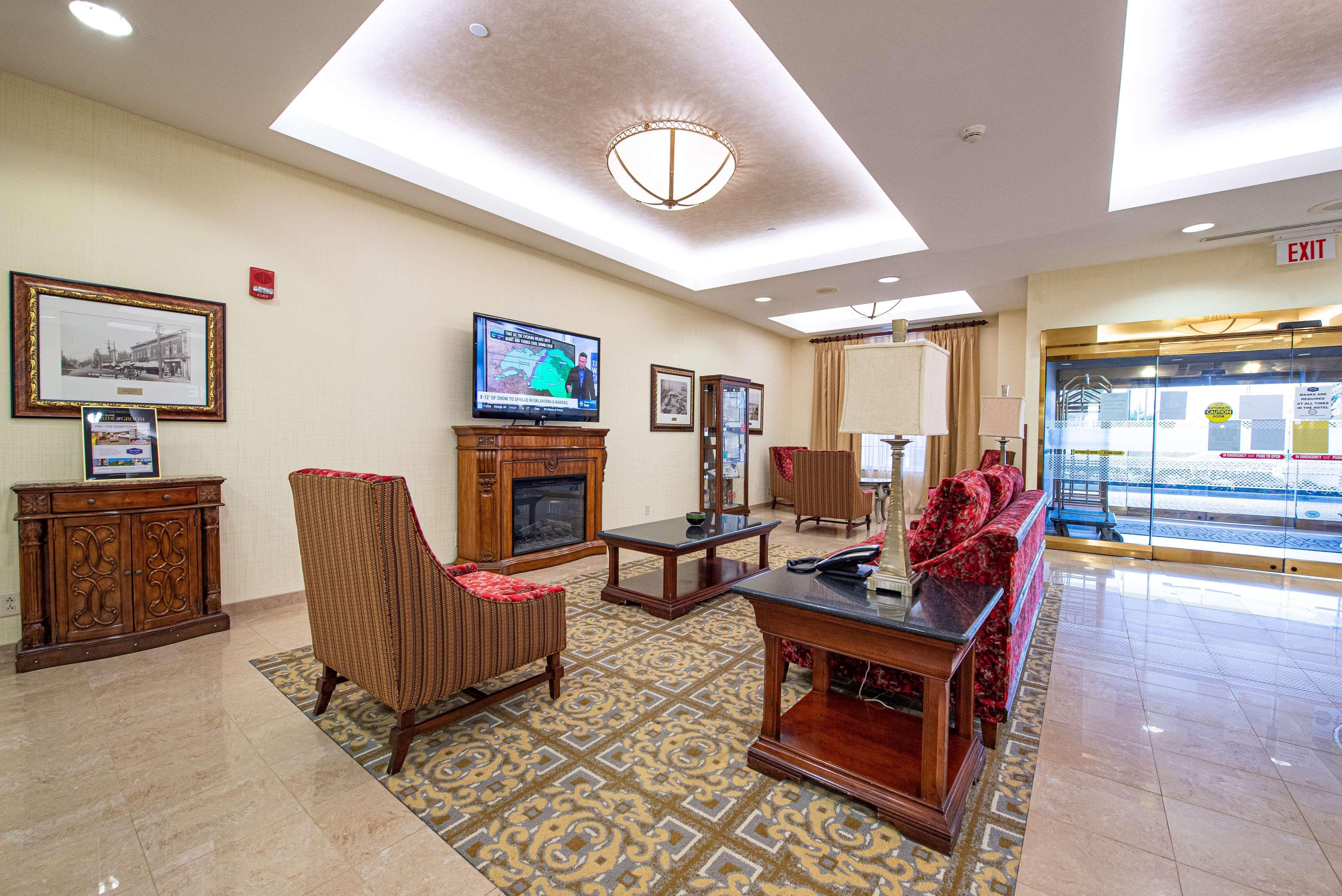 Hampton Inn & Suites By Hilton - Rockville Centre Esterno foto
