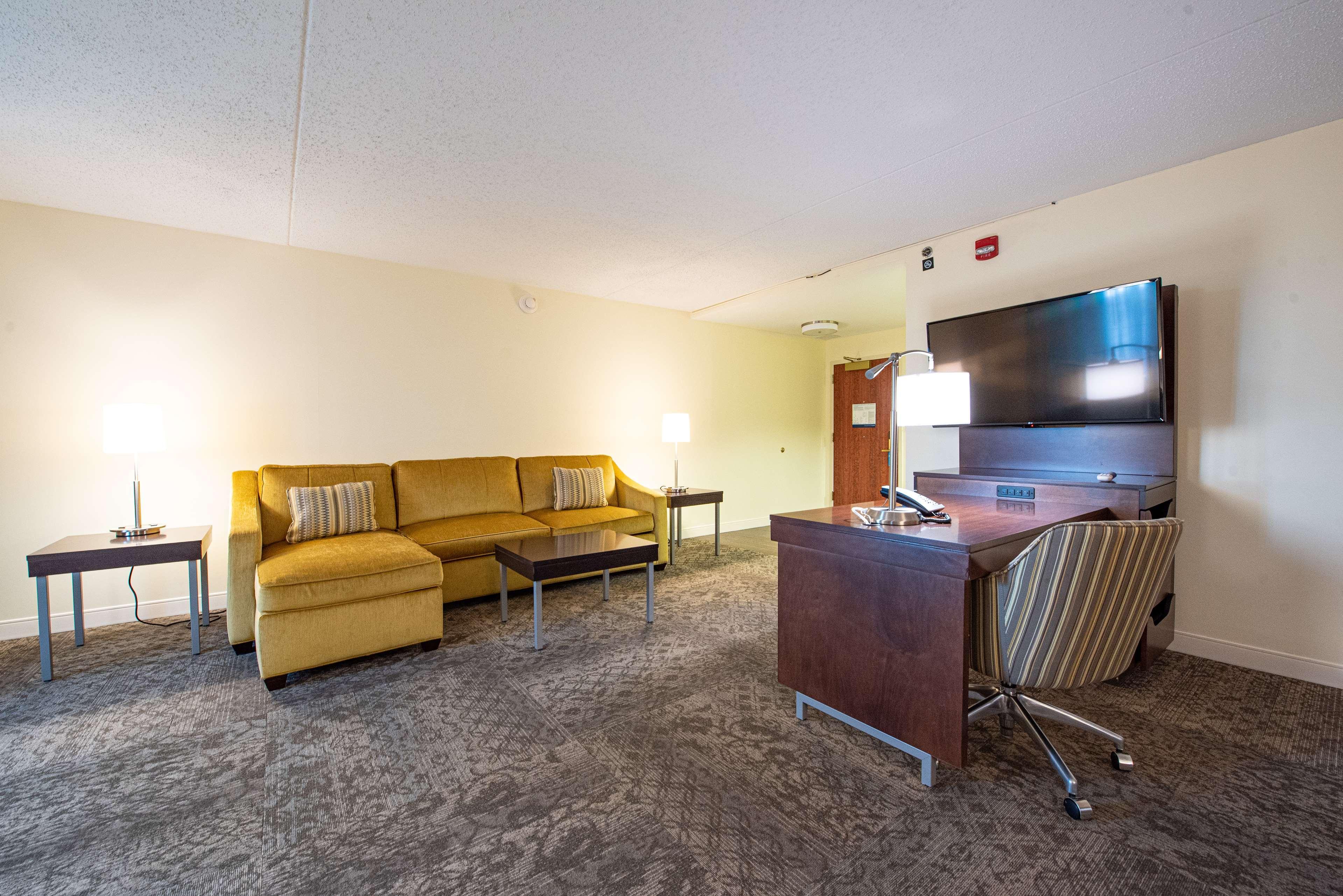 Hampton Inn & Suites By Hilton - Rockville Centre Esterno foto