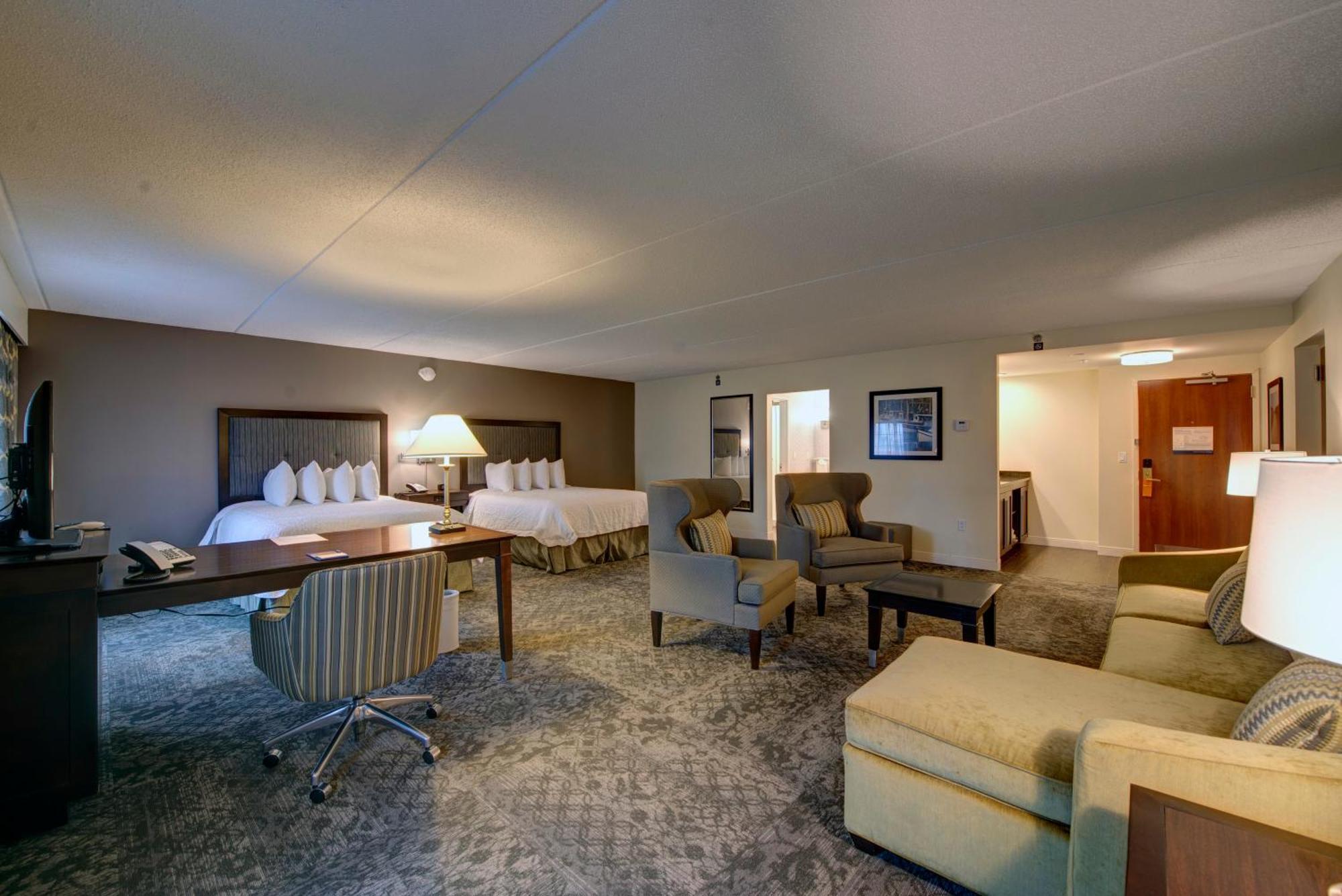 Hampton Inn & Suites By Hilton - Rockville Centre Esterno foto