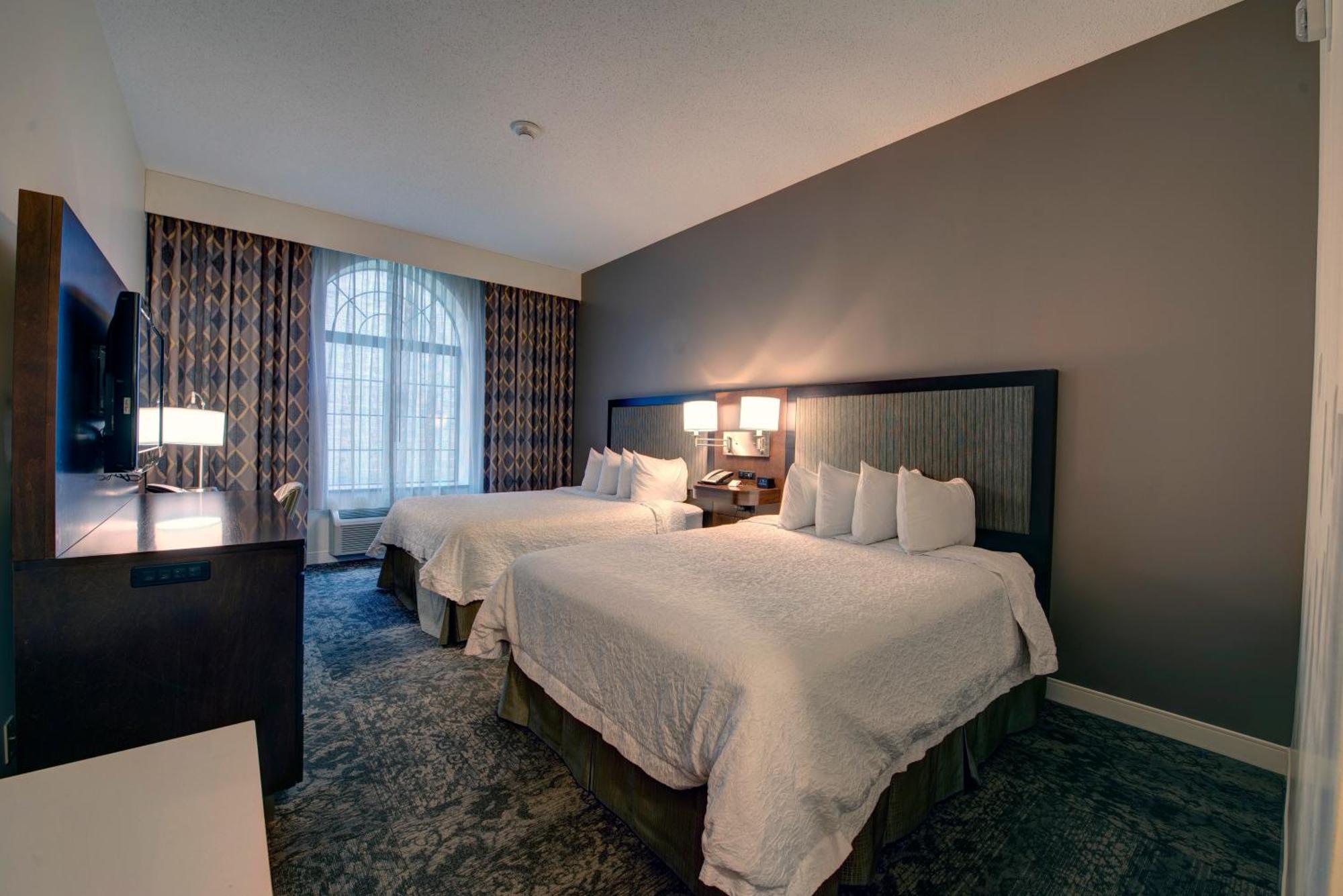 Hampton Inn & Suites By Hilton - Rockville Centre Esterno foto