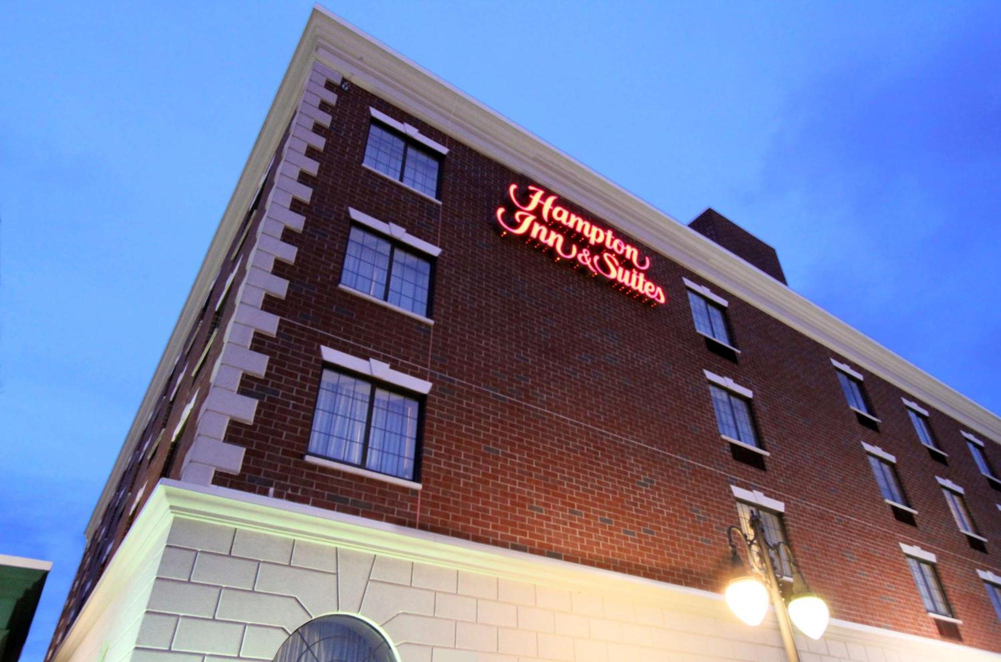 Hampton Inn & Suites By Hilton - Rockville Centre Esterno foto