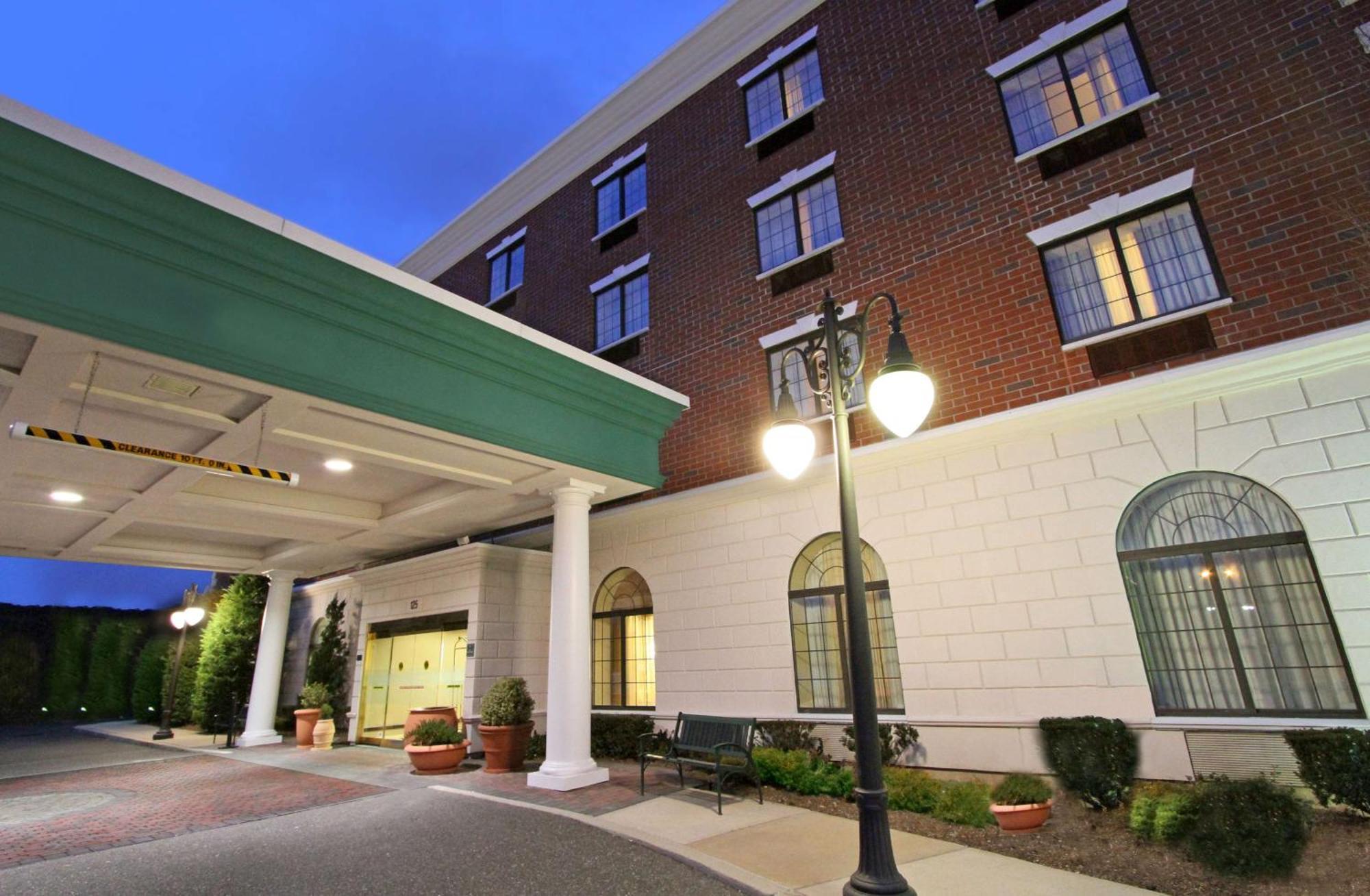 Hampton Inn & Suites By Hilton - Rockville Centre Esterno foto