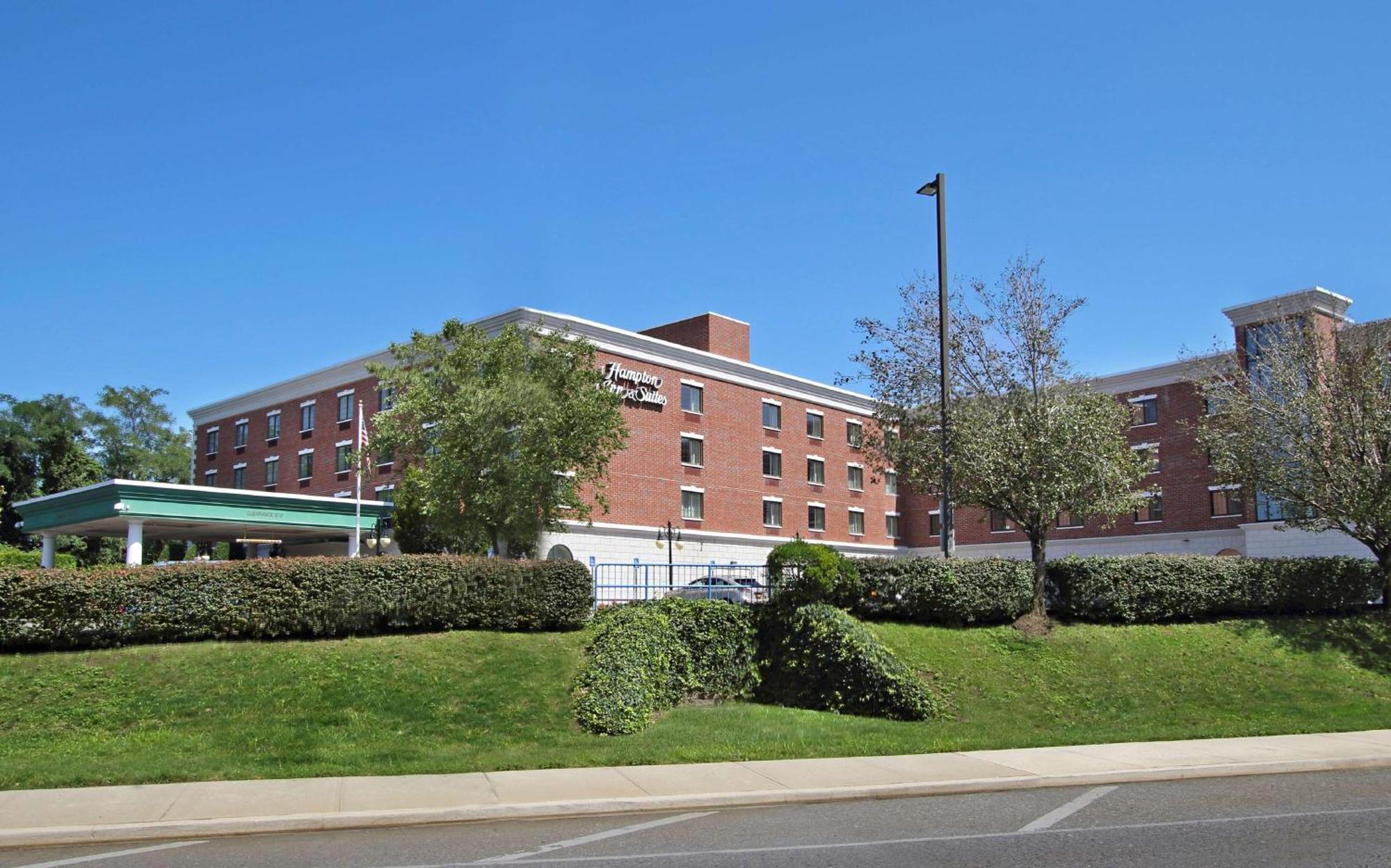 Hampton Inn & Suites By Hilton - Rockville Centre Esterno foto
