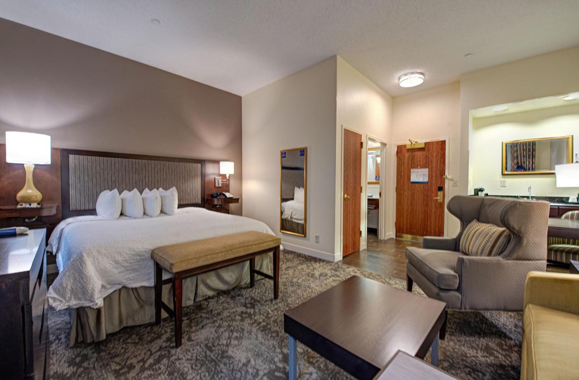 Hampton Inn & Suites By Hilton - Rockville Centre Esterno foto